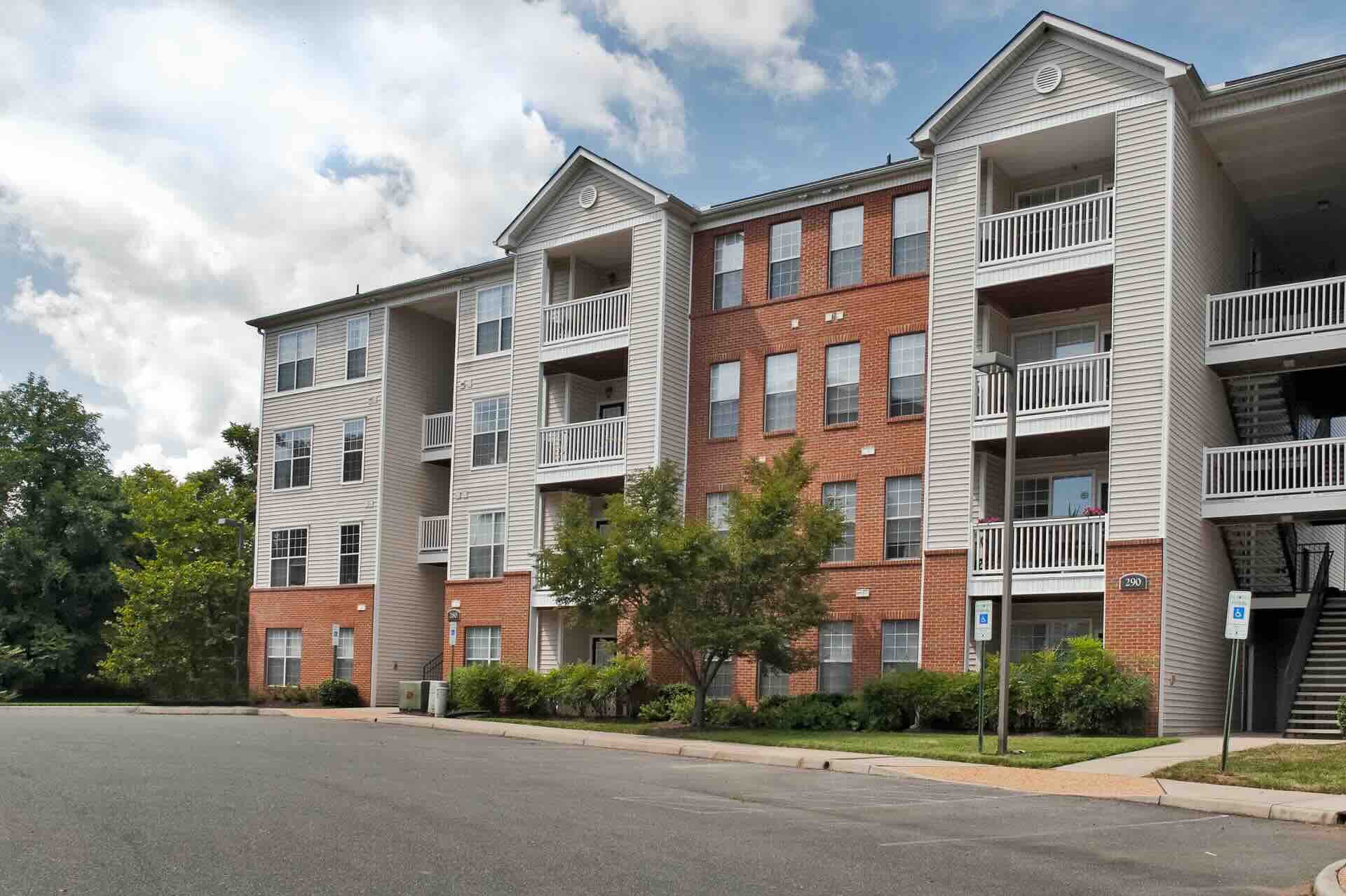Riverbend Condominium Association, Charlottesville, VA