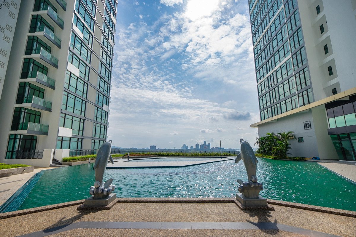 Wave Serviced Apartment, Marina Cove, Kampung Bakar Batu, Johor Bahru, Malaysia