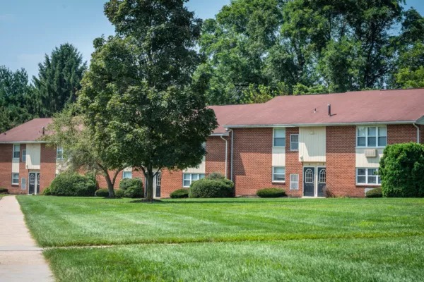 Colebrook Apartments, 8C Welsh Drive, Lancaster, PA 17601