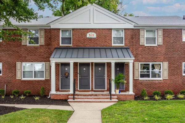 Essex Gardens, 15 Essex Court, Maywood, NJ 07607