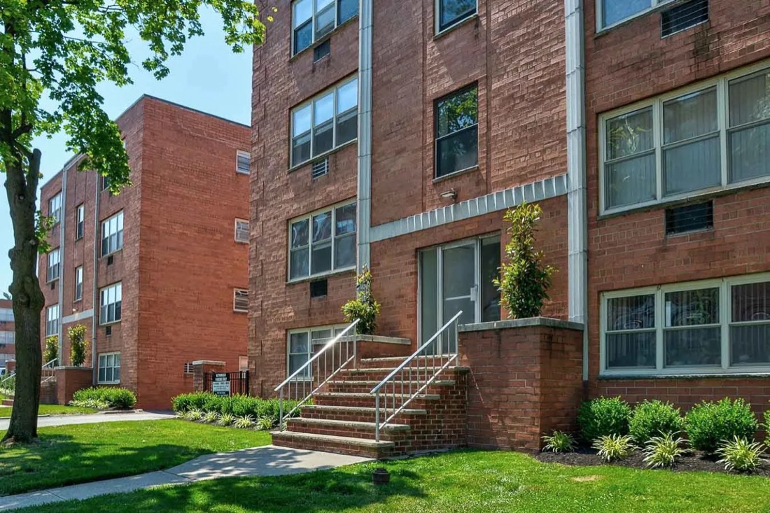 Royal Towers, 360 West Pleasantview Avenue, Hackensack, NJ 07601
