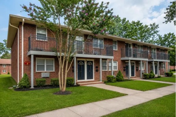 Stratford Apartments, 2-3 Stratford Apartments, Old Bridge, NJ 08857