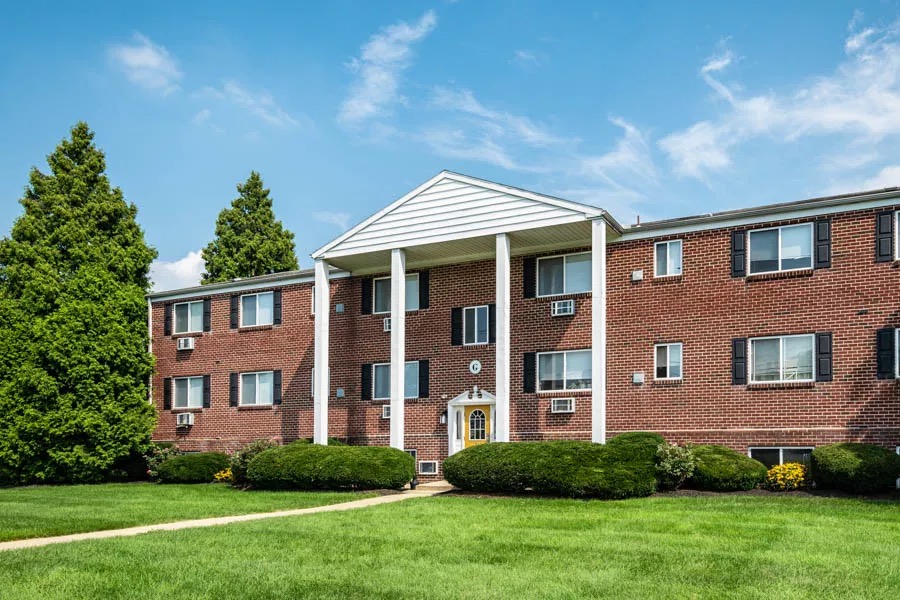 Sweetbriar Apartments, 1917 Oregon Pike, Lancaster, PA 17601