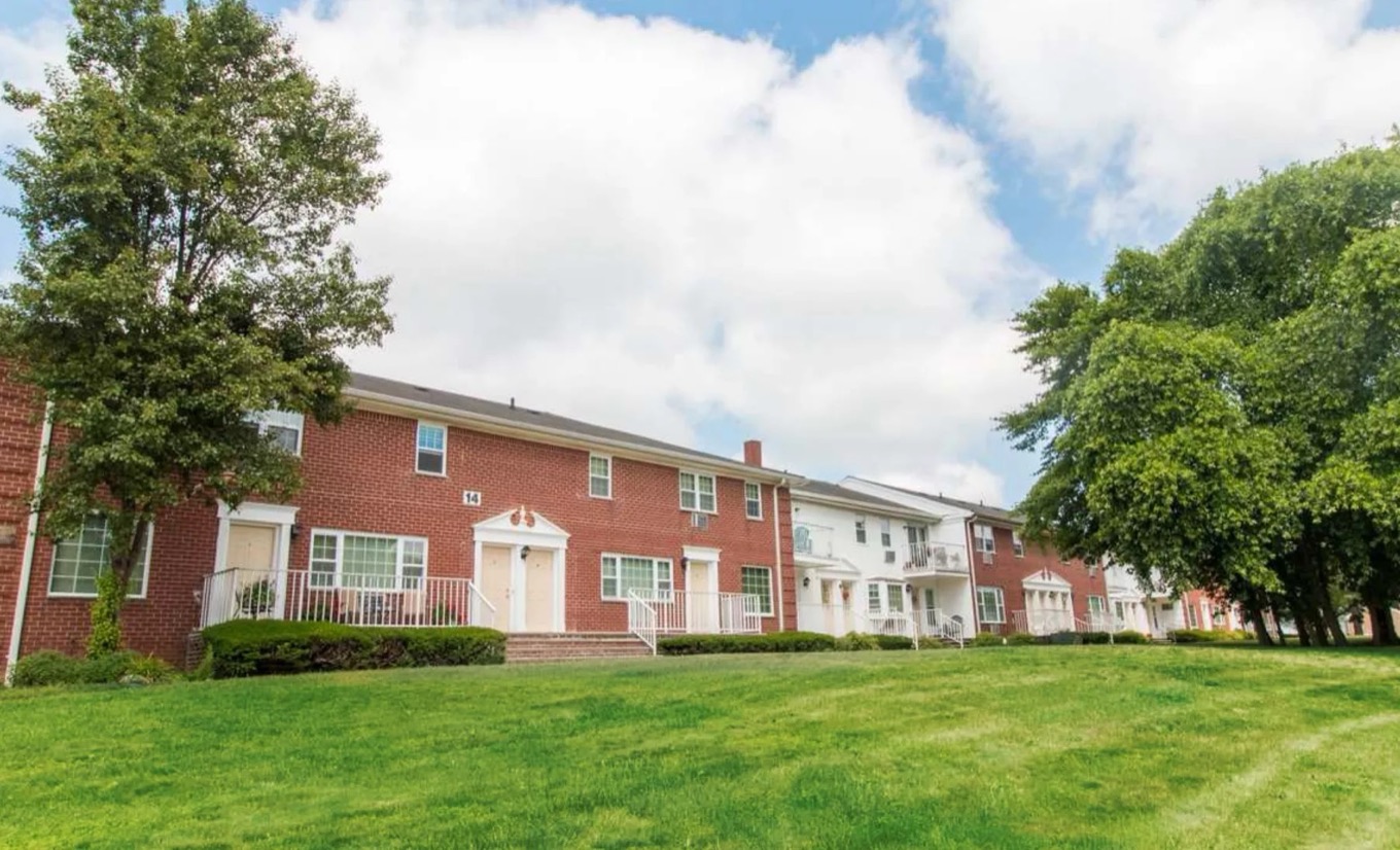 Wyndmoor Apartments, 15 Civic Center Drive, East Brunswick, NJ 08816