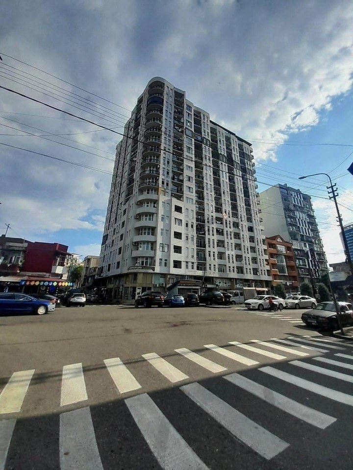 Tsereteli 15, просп. Акакия Церетели, 15, Батуми
